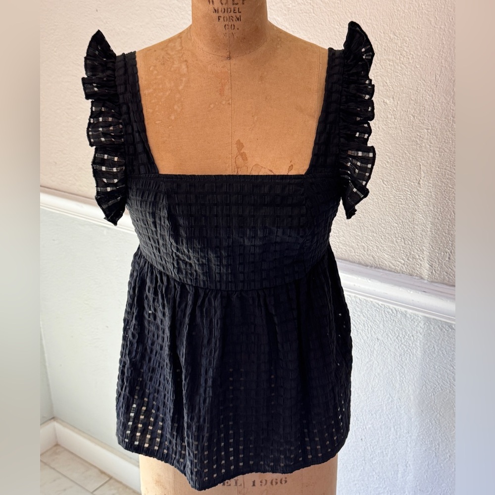 Chic Black Ruffled Blouse